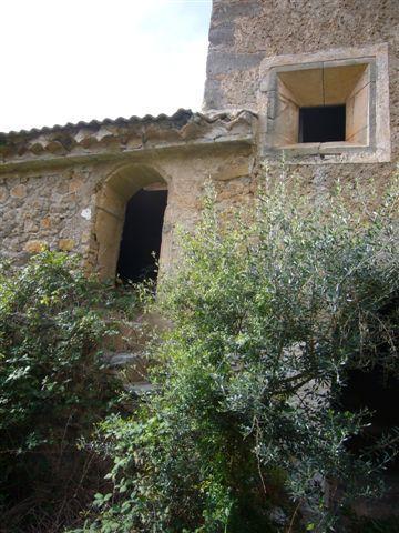 Beautyful old Landhouse to renovate in Art�