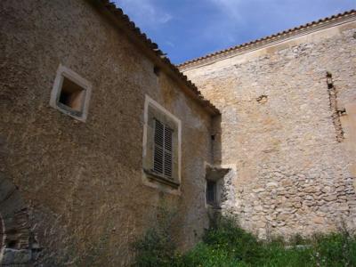 Beautyful old Landhouse to renovate in Art�