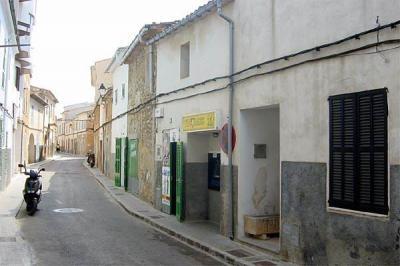 Renovierungsbedürftiges Stadthaus in San Llorenzo