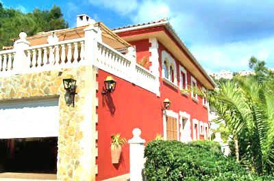 Luxusvilla mit spektakularem Ausblick