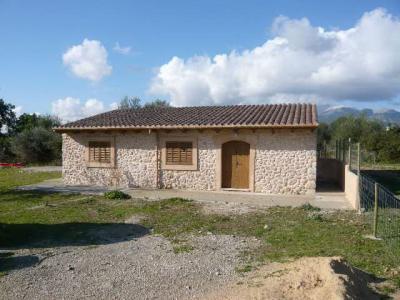 Selva, neu rennovierte Finca mit Steinhaus