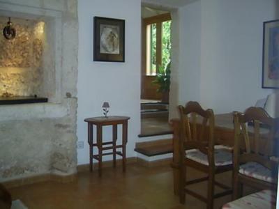 Llubi, charmantes Stadthaus in Ortsmitte