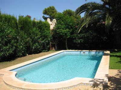 Reihenhaus in kleiner Anlage in Meernahe mit Pool