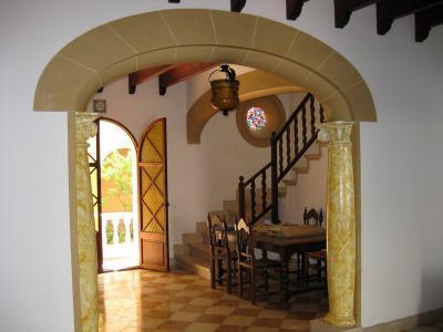 Sanierungsbedürftiger Stadtpalast mit Patio in Arta