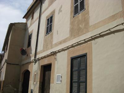 Renovierte Stadthauswohnung in Arta