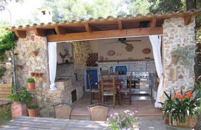 Ortsnahe Finca mit mediterranem Garten bei Son Servera