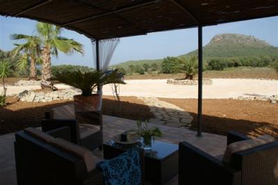 Kleine Natursteinfinca in ruhiger Lage bei Capdepera