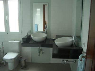 Chalet mit Meer,- und Bergblick in Meeresnahe