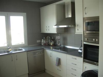 Chalet mit Meer,- und Bergblick in Meeresnahe
