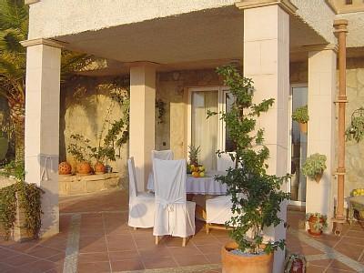 Schones Meerblickchalet mit Pool in Hanglage über Colonia de Sant Pere
