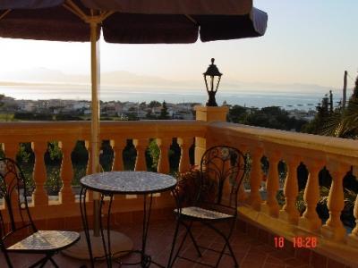 Schones Meerblickchalet mit Pool in Hanglage über Colonia de Sant Pere