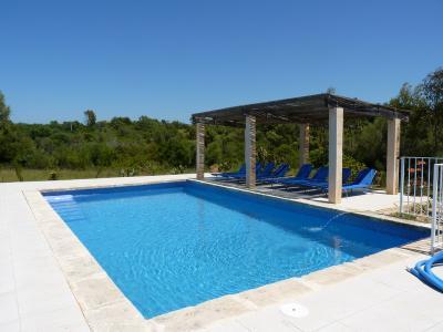 Grosse Natursteinfinca im mediterranen Ambiente mit Pool