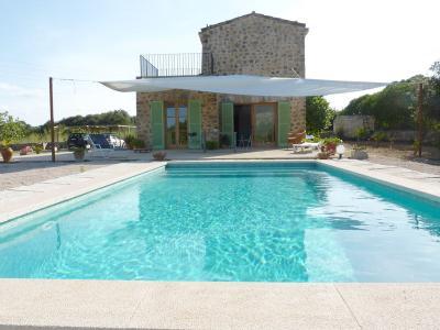 Typische Natursteinferienfinca mit Pool bis 4 Personen